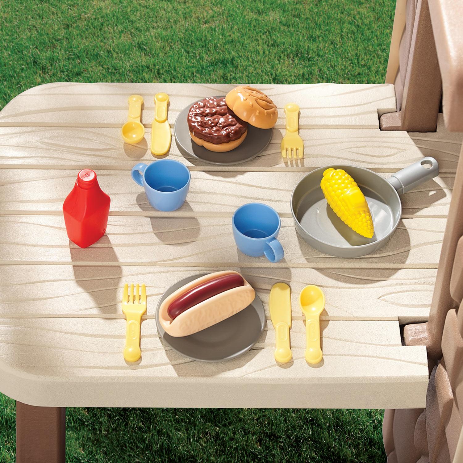 Little Tikes Picnic on the Patio? Playhouse - Image 3