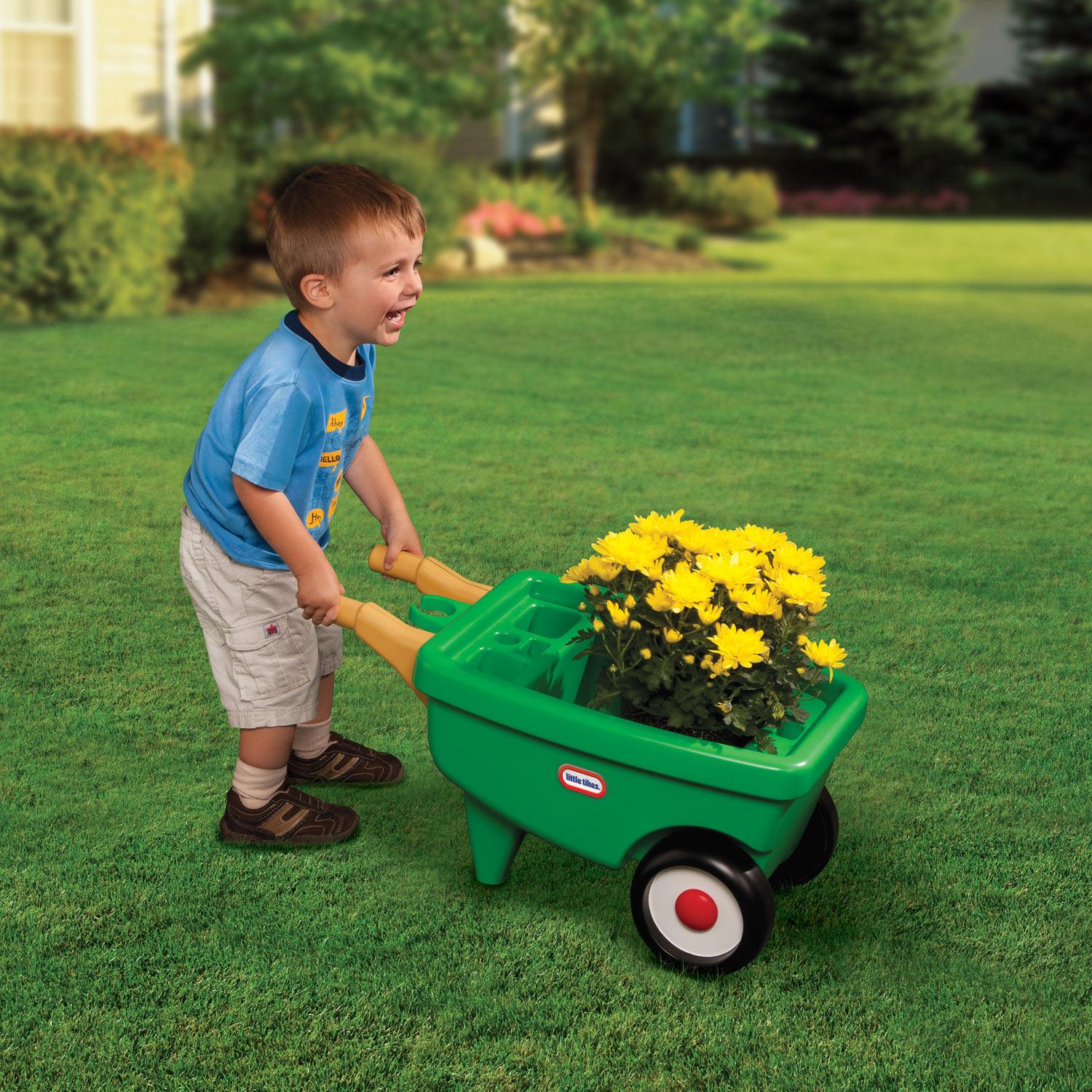 Little Tikes 2-in-1 Garden Cart & Wheelbarrow - Image 3
