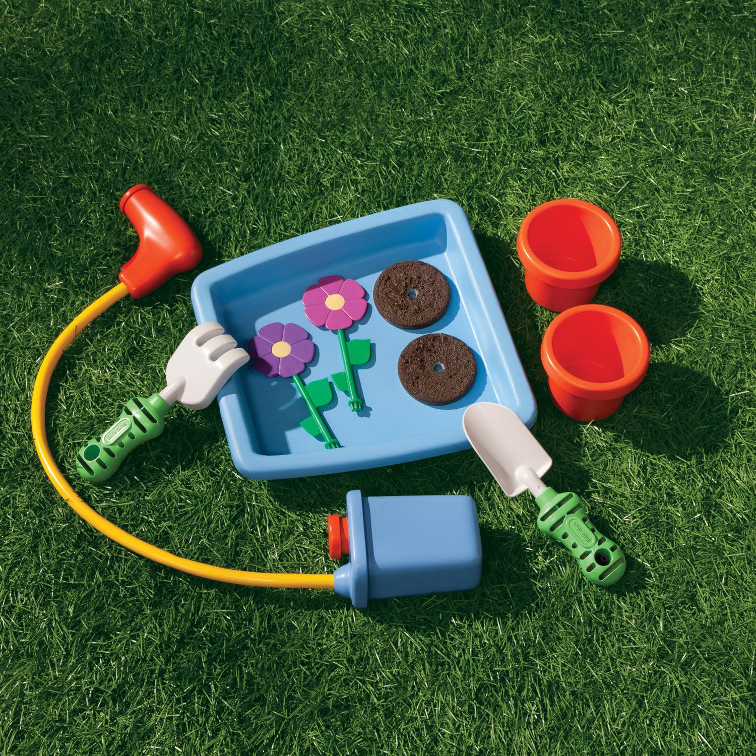 Little Tikes 2-in-1 Garden Cart & Wheelbarrow - Image 6