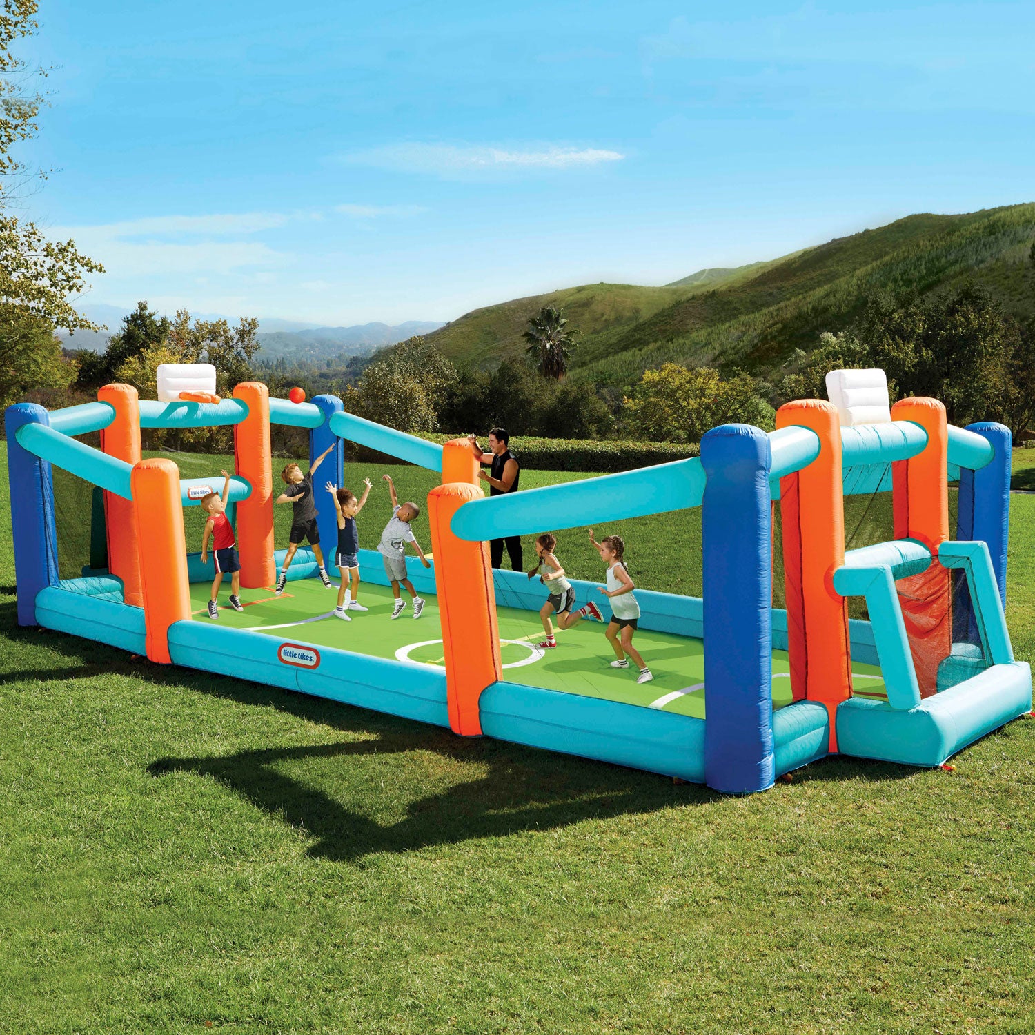 Little Tikes Huge Backyard Soccer & Basketball Court - Image 2